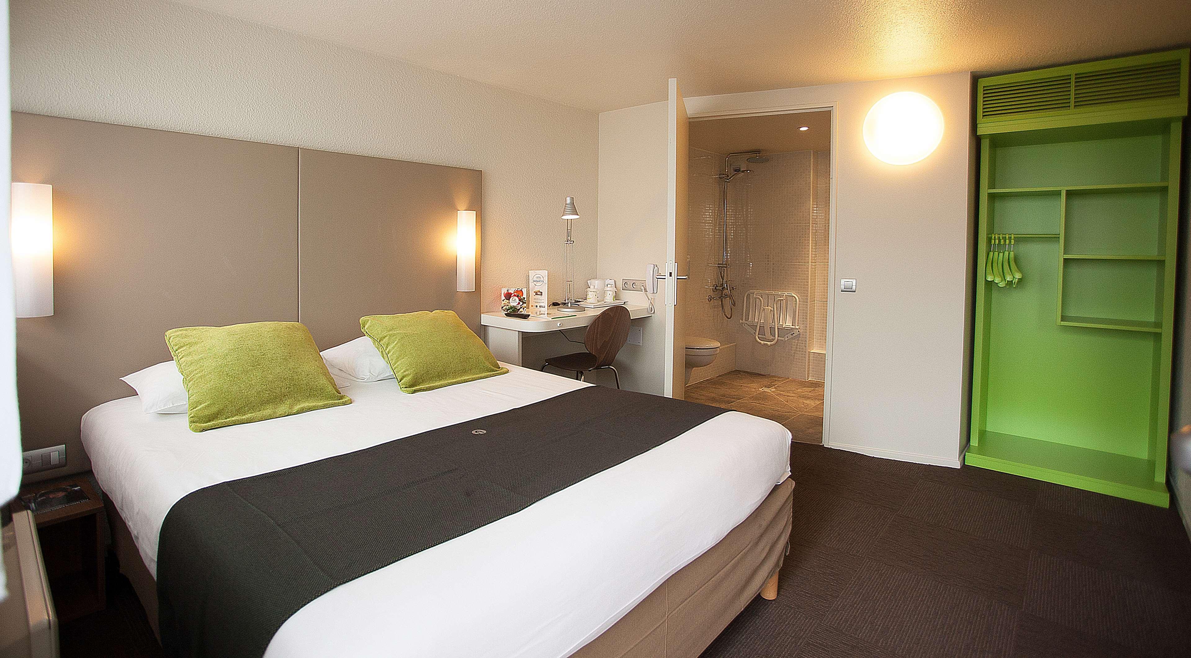 Hotel Campanile Vichy - Bellerive Exterior foto