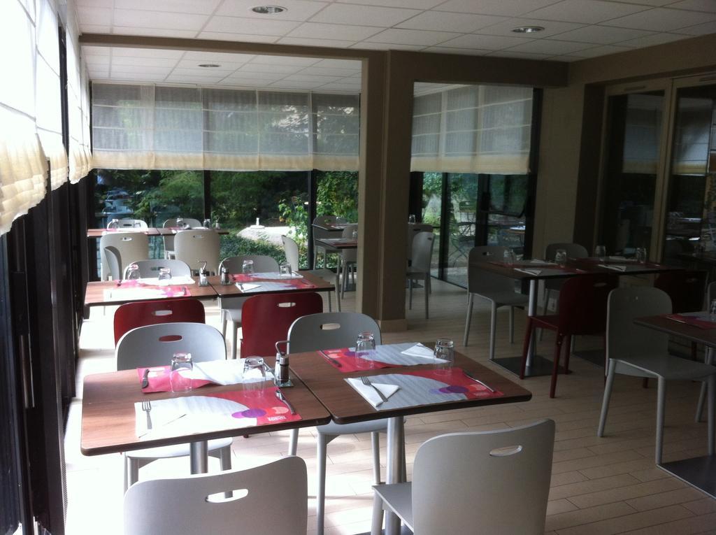 Hotel Campanile Vichy - Bellerive Exterior foto