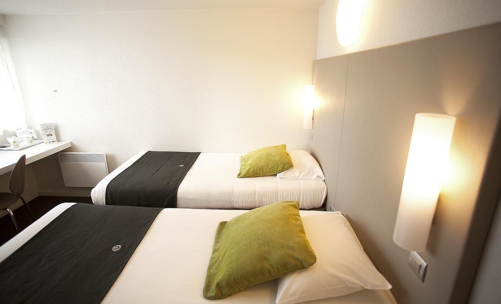 Hotel Campanile Vichy - Bellerive Exterior foto